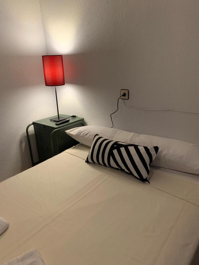 Hotel Y Restaurante Puerta De Aranda Aranda de Duero Esterno foto